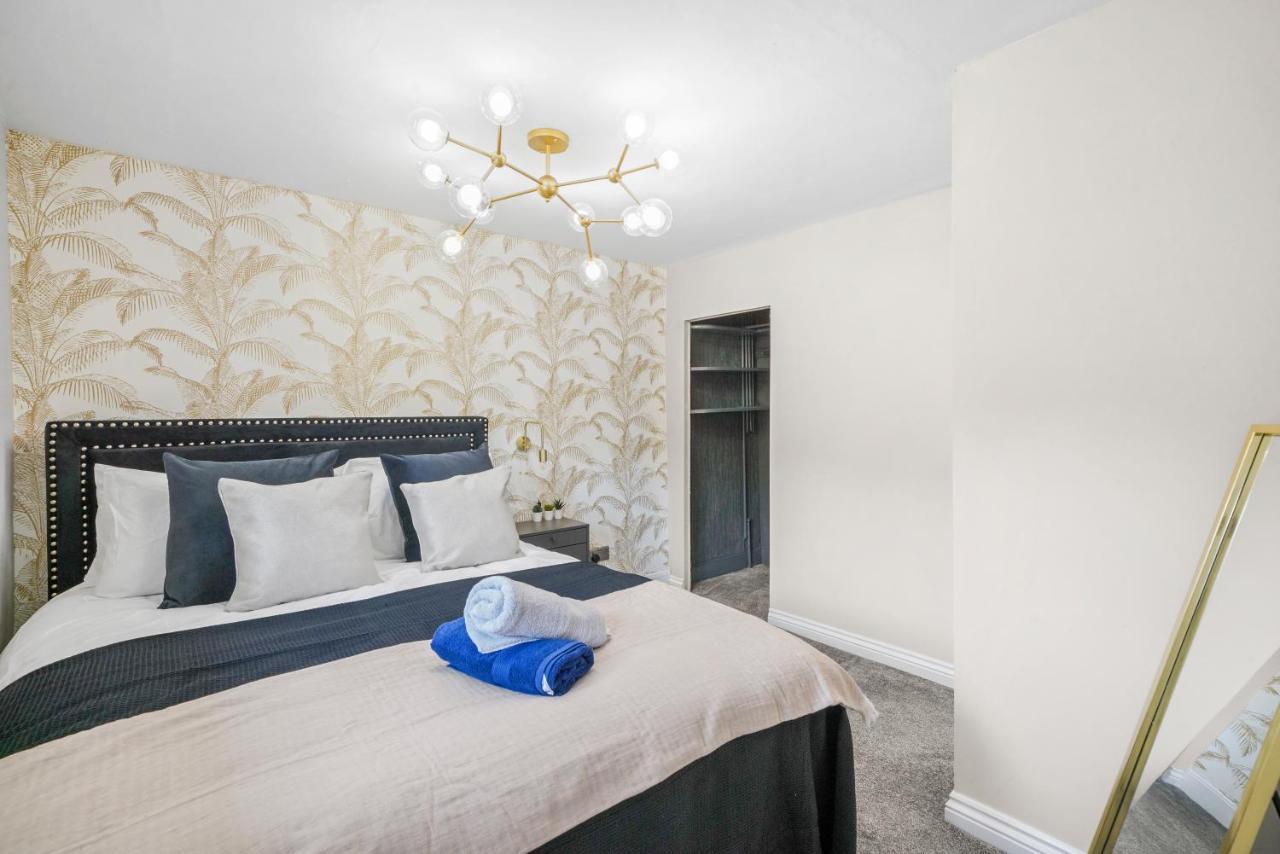 30 Percent Off! Central 5 Bed In Whitby - Games Room - Parking - Hot-Tub Exterior foto