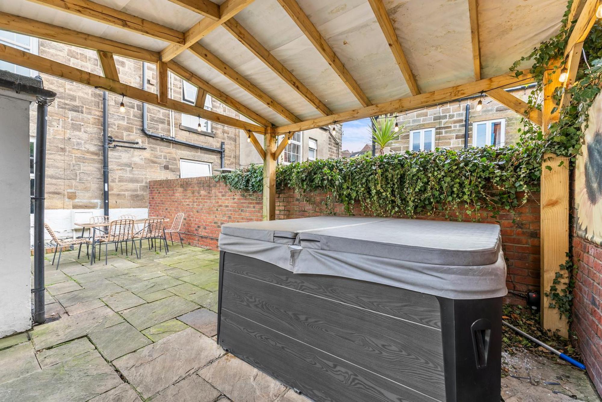 30 Percent Off! Central 5 Bed In Whitby - Games Room - Parking - Hot-Tub Exterior foto